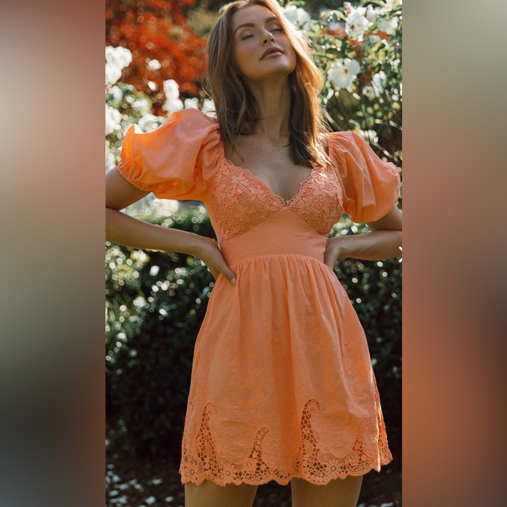 SELFIE LESLIE NWT LOVERS LANE LACE TRIM PUFF SLEEVE DRESS - Picture 4 of 10